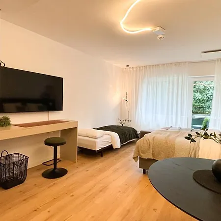 Apartment Inside - Design Mit Balkon